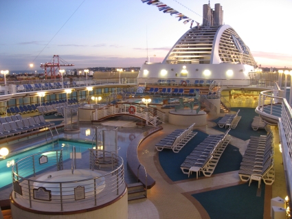 Sun Princess Lido deck