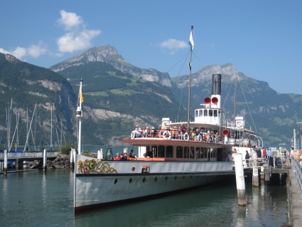 Paddle steamer moored at Fluelen - photo by Rob McFarland