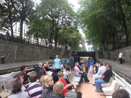 In a lock on Canal Saint-Martin - photo by Rob McFarland