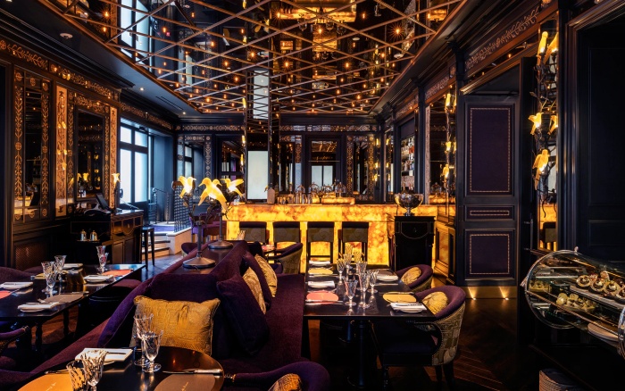 The Bar at L'Oscar hotel in London - photo by L'Oscar